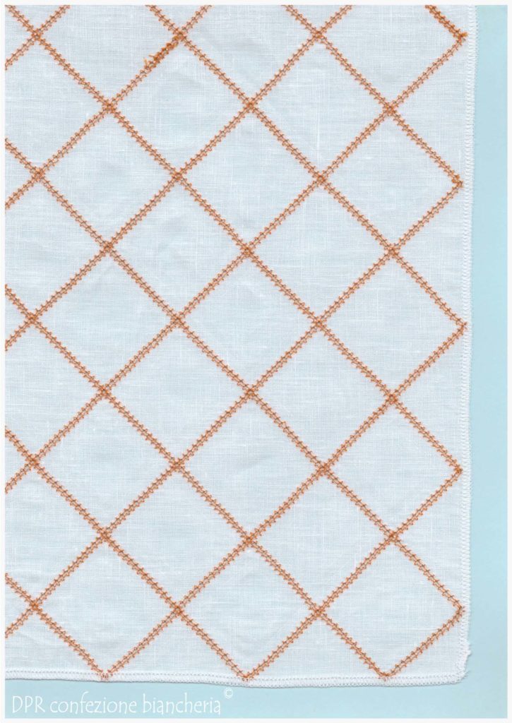 punto-a-giorno-reticolo-linee-oblique-contrasto-diritto-10-1-9